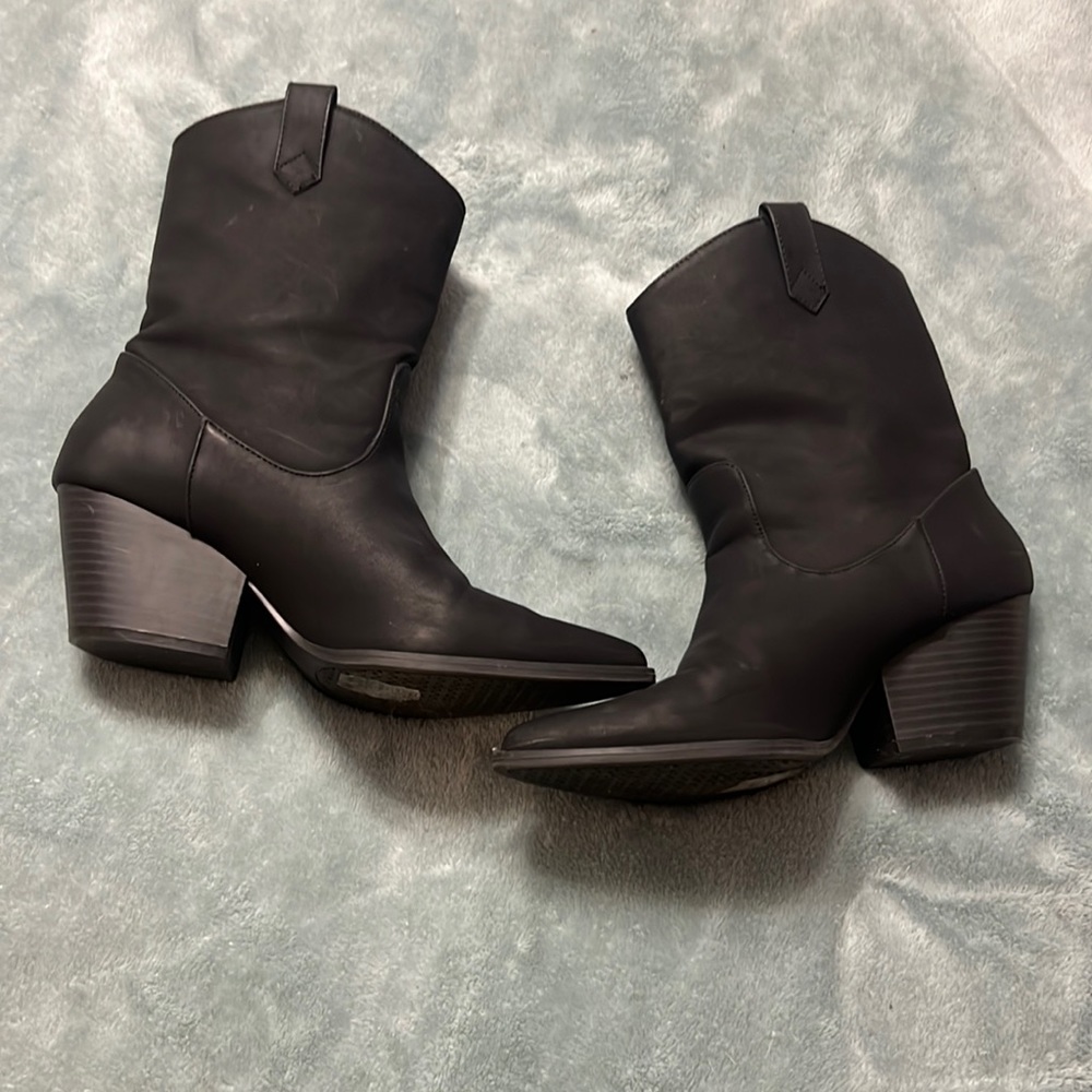 Qupid black cowboy boots size 9
